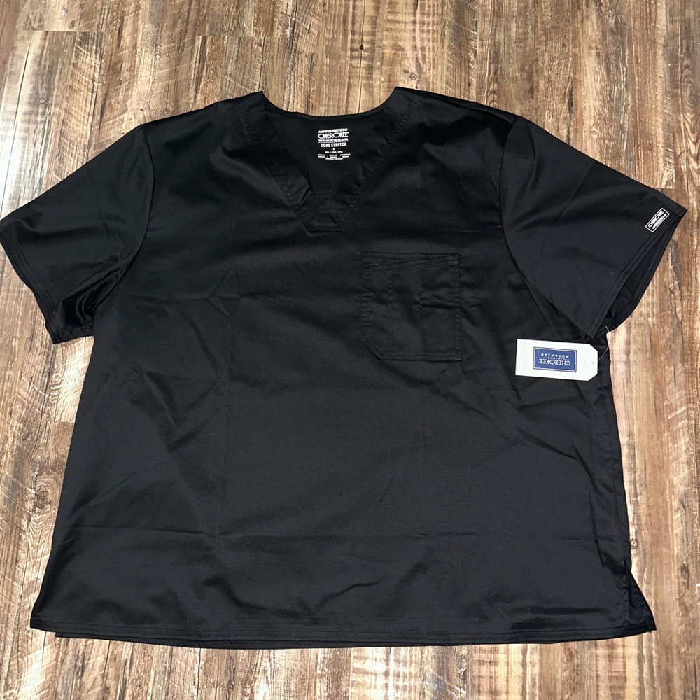 Cherokee Men's Black V-Neck Scrub Top